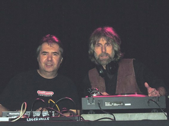 'My-Generation'-Party am 3.3.2012: Die DJs Gisbert Wegener und Harald Keller
